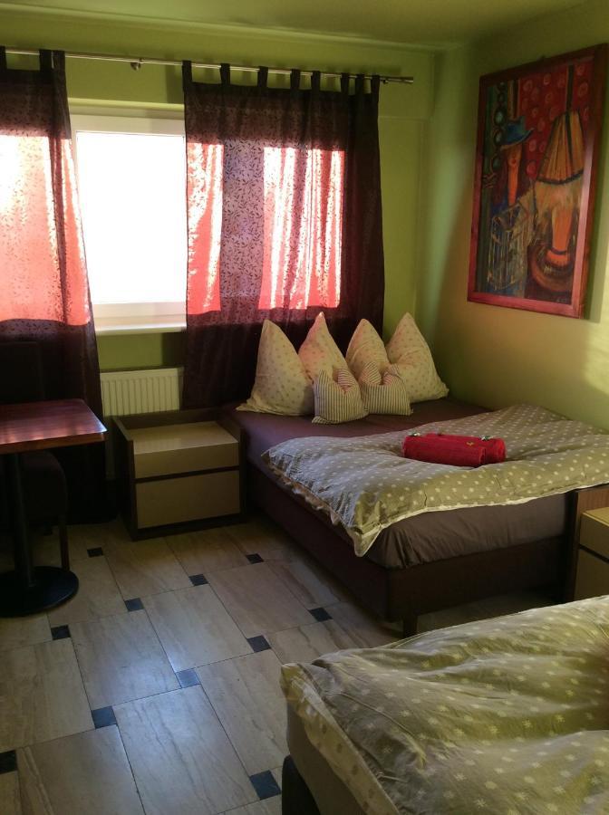 Mika Rooms Raclawicka 144 & Wislicka 3 Studio - Adults Only Варшава Екстериор снимка