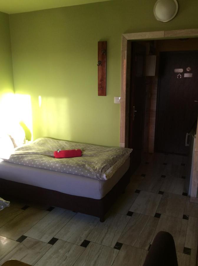 Mika Rooms Raclawicka 144 & Wislicka 3 Studio - Adults Only Варшава Екстериор снимка